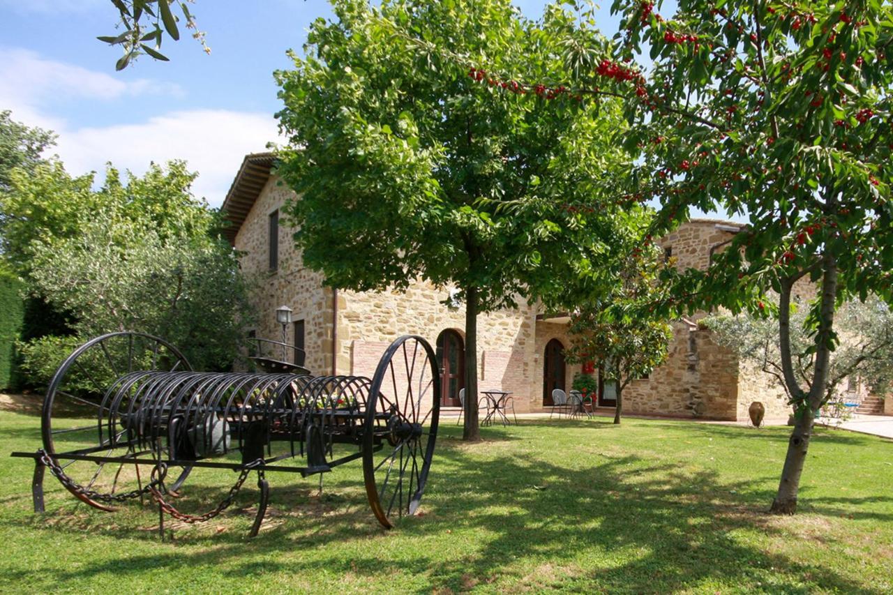 Santa Maria Degli Ancillotti Petrignano Exterior foto